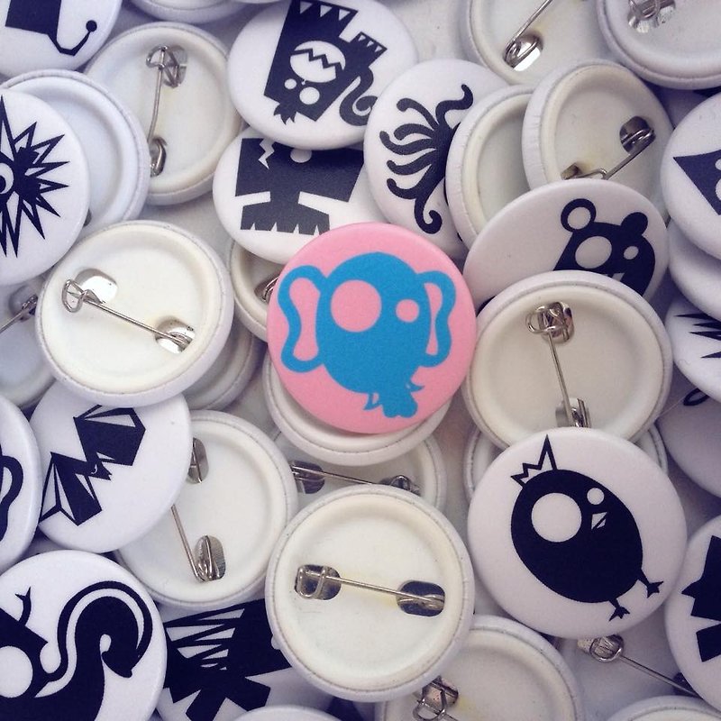 JokerMan-Colorful cute animal/English letter badge-No.17 Q-eared baby elephant - Badges & Pins - Plastic Pink