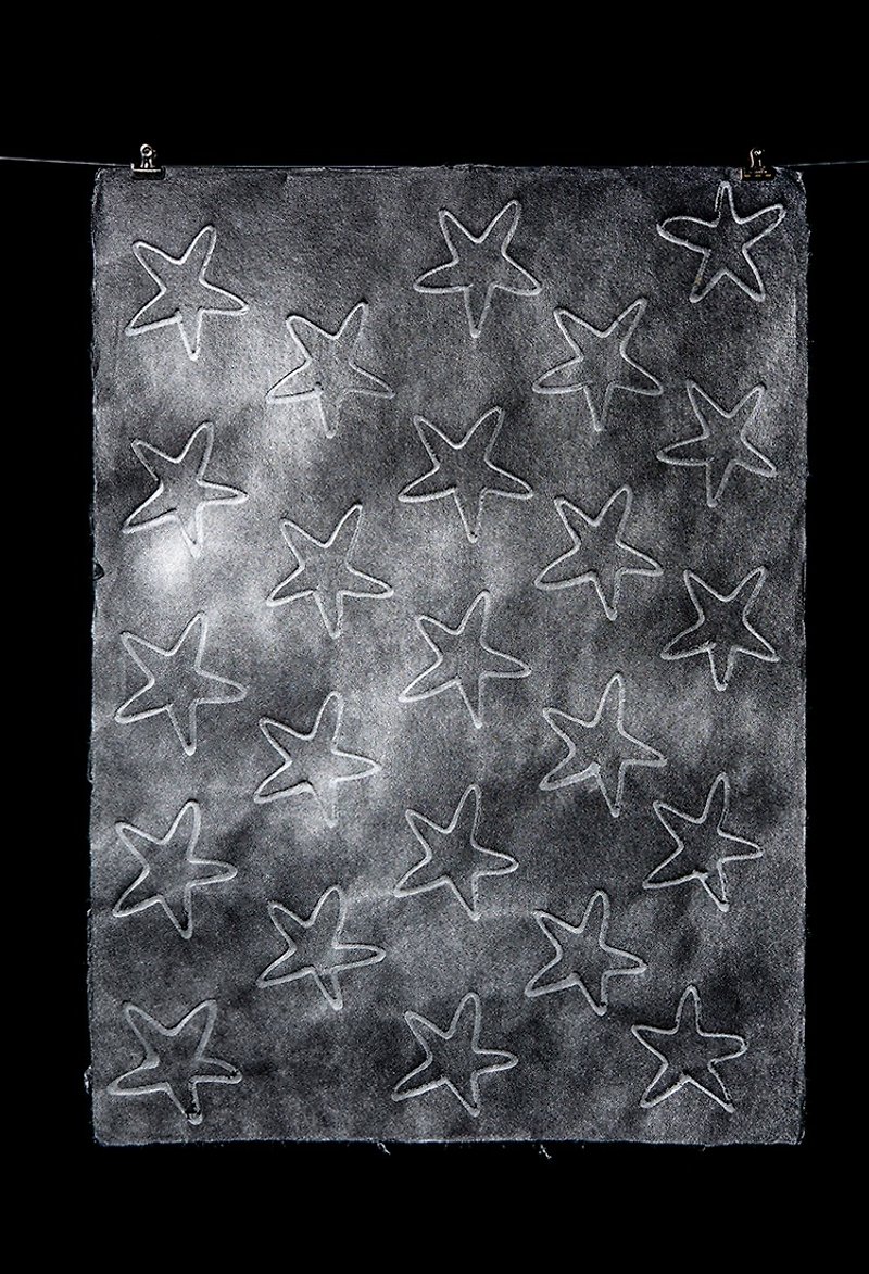 【聖誕節】Moon Paper 手工包裝紙 - Black Star - 包裝材料 - 紙 黑色