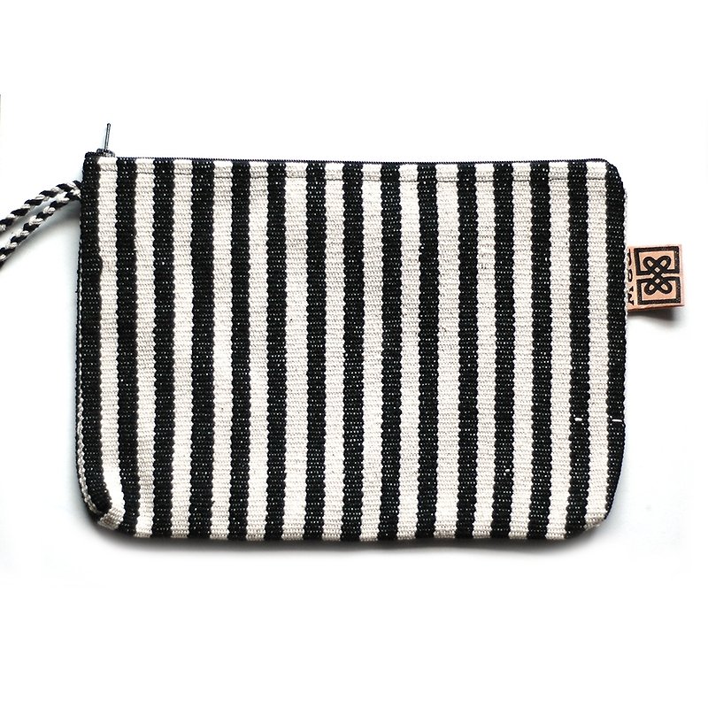 Cotton hand woven atita waterproof bag - black and white - กระเป๋าเครื่องสำอาง - ผ้าฝ้าย/ผ้าลินิน สีดำ