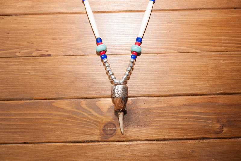 Dreamstation Leather Institute, Wild Mountain Qiang Horn Necklace, White Core Glass Beads, Cow Bone Beads, Turquoise - Necklaces - Other Materials Multicolor
