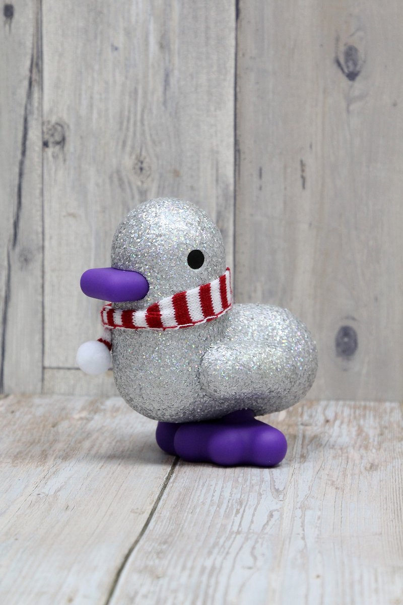Belgium CANAR cute heart-shaped duckling large Christmas special edition piggy bank (design version shiny Silver) - Coin Banks - Plastic Multicolor