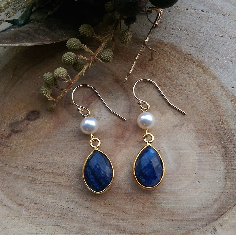 Lapis Lazuli青金石淡水珍珠耳環 - 耳環/耳夾 - 寶石 藍色