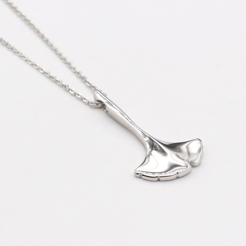 Ginkgo sterling silver necklace clavicle chain - Collar Necklaces - Sterling Silver Silver