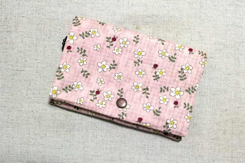 Multilevel purse - pink heap of small white flowers - Coin Purses - Other Materials Pink