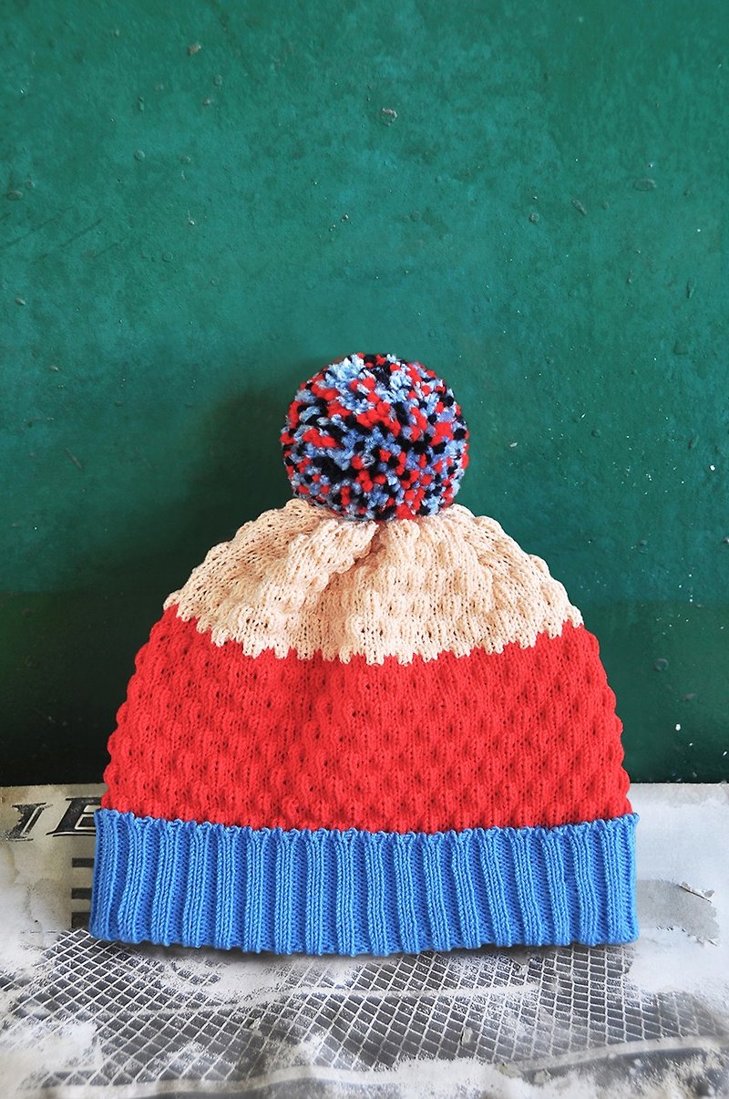 Chickenpox Detachable Pompom Beanie Hat - หมวก - วัสดุอื่นๆ สีแดง