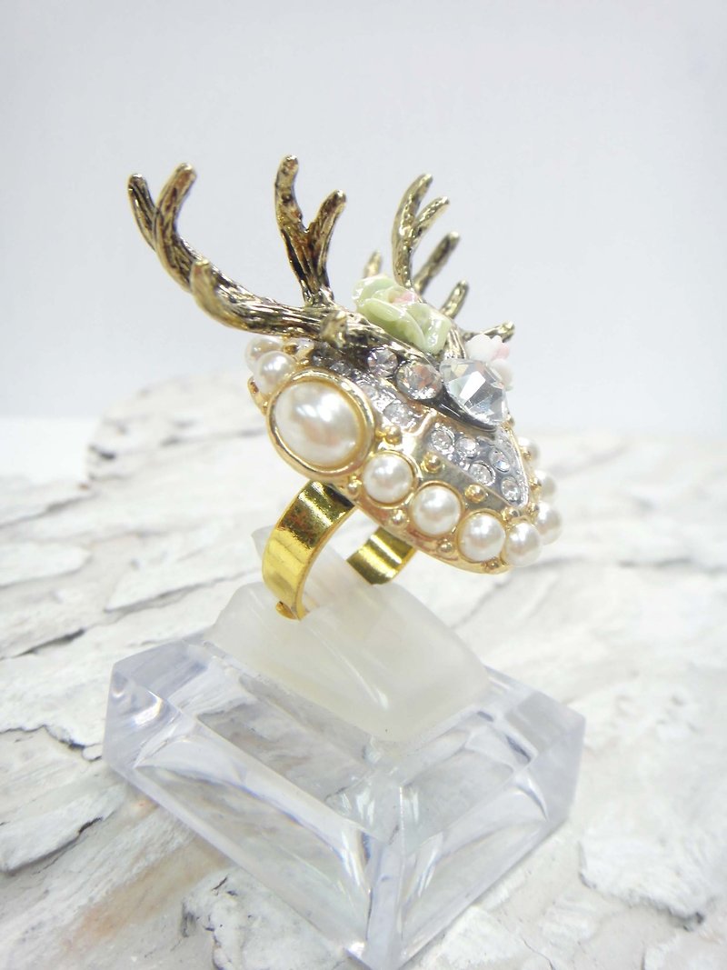 TIMBEE LO Handmade Elk Horn Crystal Stone Noble Ring - General Rings - Other Metals Yellow