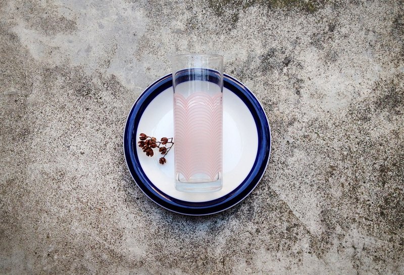 Pink wavy glass. Glass vase. Teacup :: elegant pink matte and transparent splicing :: - ตกแต่งต้นไม้ - วัสดุอื่นๆ สึชมพู