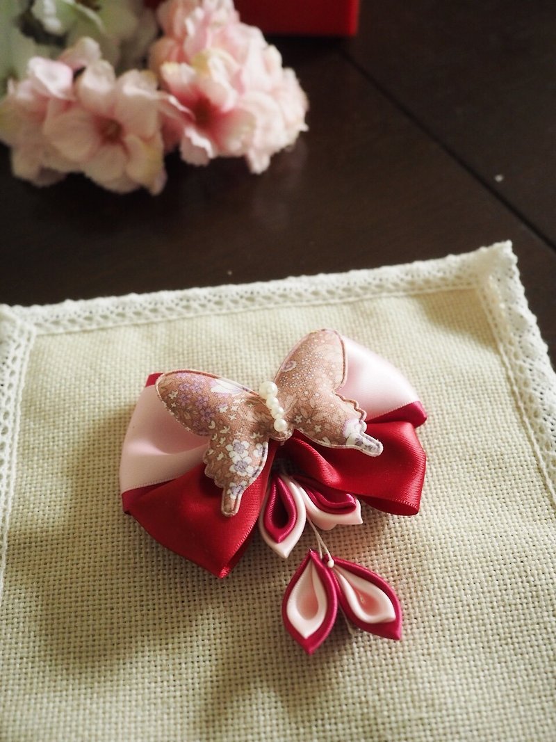 Hand-made New Year red bow baby girls hairpin / hair band - Bibs - Other Materials Red