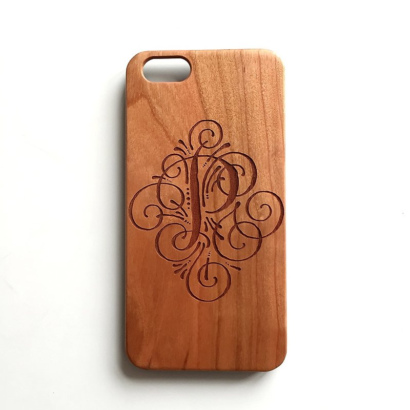 Real wood engraved iPhone 7 / 7 Plus case monogram A to Z - เคส/ซองมือถือ - ไม้ สีนำ้ตาล