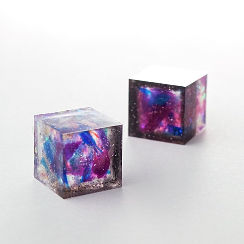 Cube Pierce (multilayer film rain clouds) - Earrings & Clip-ons - Other Materials Multicolor