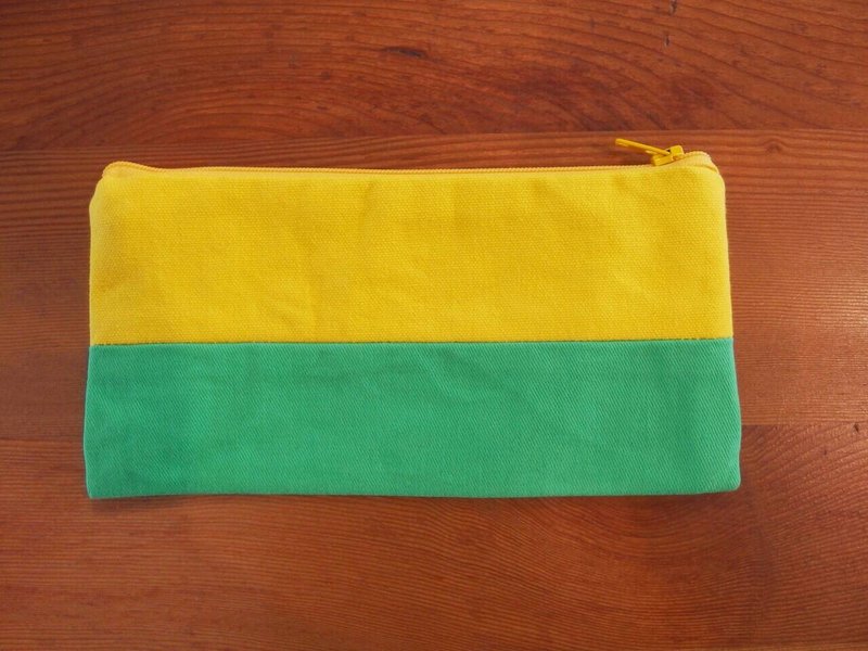 Brazil pencil case - กล่องดินสอ/ถุงดินสอ - วัสดุอื่นๆ สีเขียว