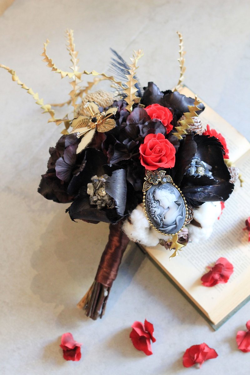 Chiefly mediums bouquet jewelry series] black peony with red roses - Plants - Other Materials Black