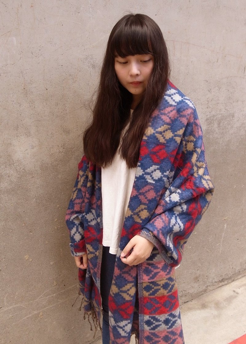 【Grooving the beats】Hand woven Ethinic Shawl / Scarf / Blanket（Flower_ Blue） - Scarves - Other Materials Blue