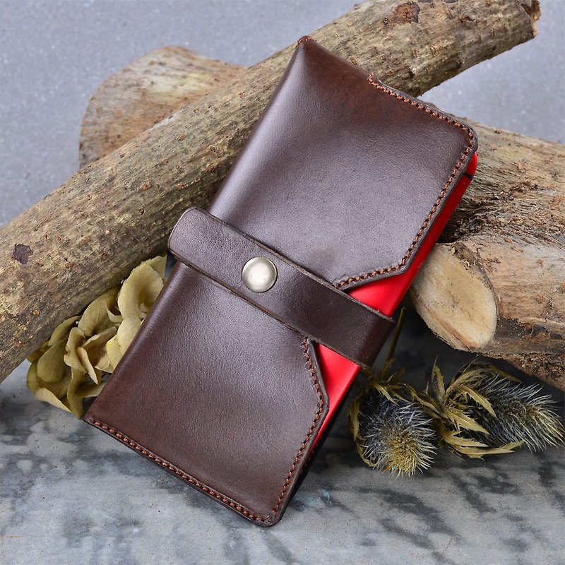 [DOZI vegetable tanned leather handmade leather cell phone pocket], sections of the phone can be custom made, there are joints in suede, leather is dyed production, free to color, like Pictured umber - เคส/ซองมือถือ - หนังแท้ สีนำ้ตาล