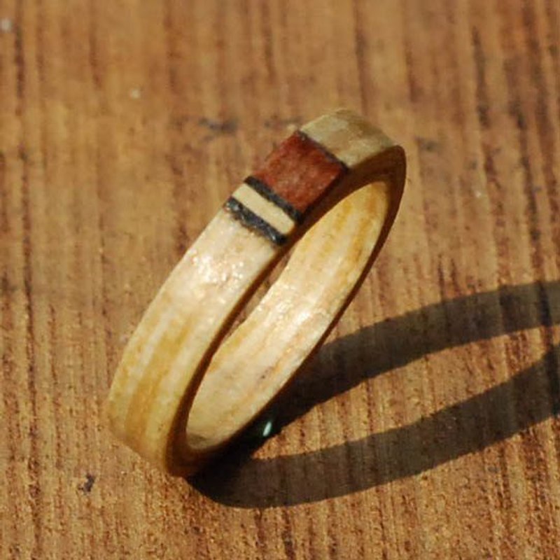 白楓木鑲嵌系列木頭戒指 古典風格 可訂製情人節對戒 - 戒指 - 木頭 白色