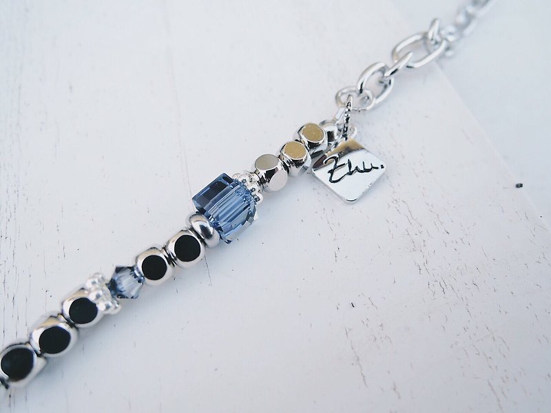 Zhu. Dark blue silver - Bracelets - Other Metals 