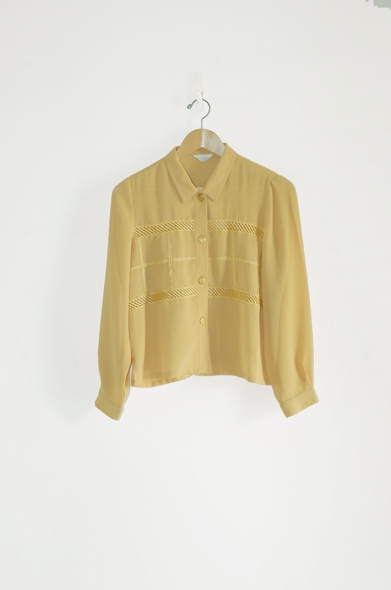 Just pills and cat ♫ ~ goose yellow vintage shirt - Women's Shirts - Other Materials Yellow