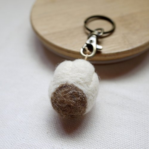 【Wool's】羊毛氈兒 羊毛氈貓掌鑰匙圈-白底褐點點