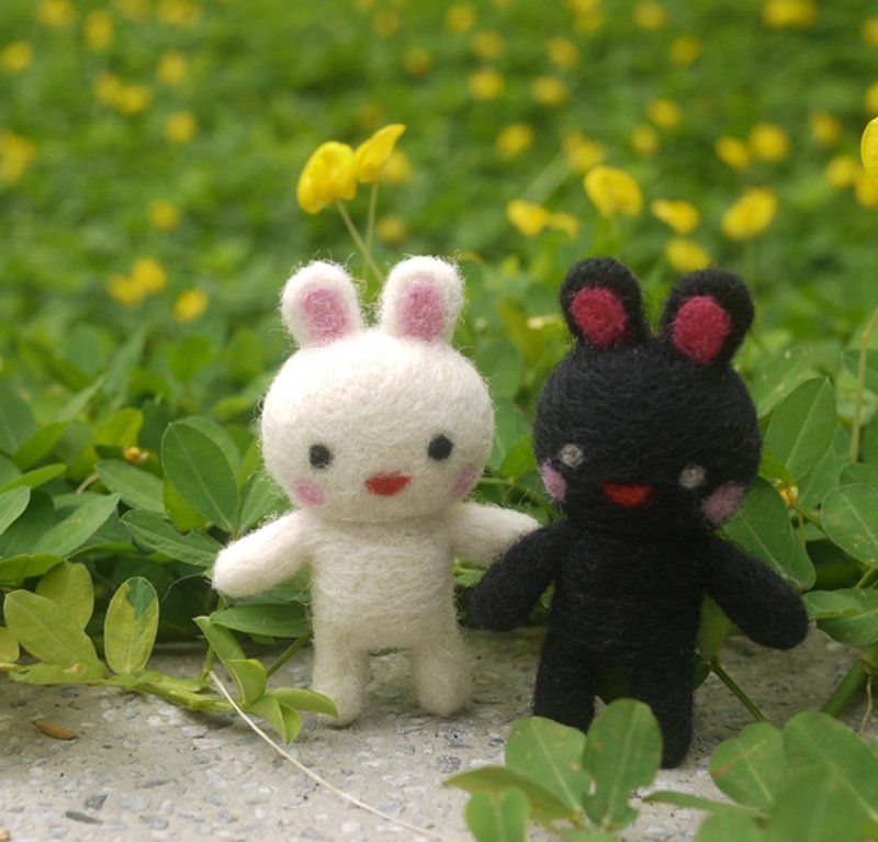 Twins rabbit wool felt (only one pair) - ตุ๊กตา - ขนแกะ ขาว