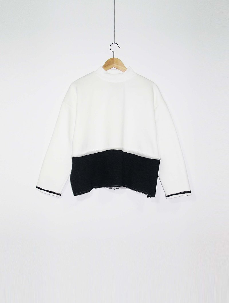 Wahr_snow white tops - Women's Tops - Other Materials White