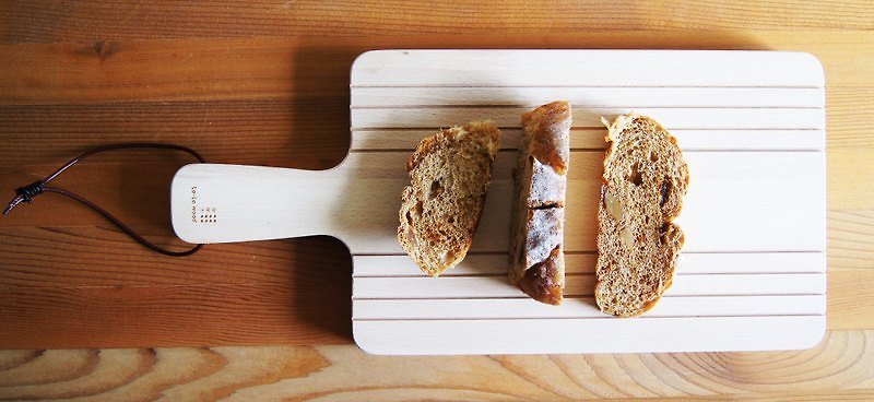 Morning time of hand-made wooden dinner board (beech) - เครื่องครัว - ไม้ สีกากี