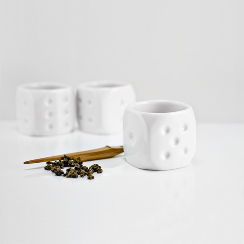 18 music tea cups (2 into a group) - ถ้วย - เครื่องลายคราม ขาว