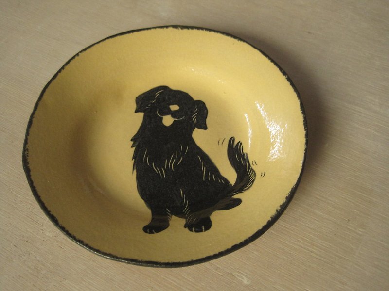 DoDo Handmade Whispers. Animal Silhouette Series-Golden Retriever (Light Yellow) - Plates & Trays - Pottery Yellow