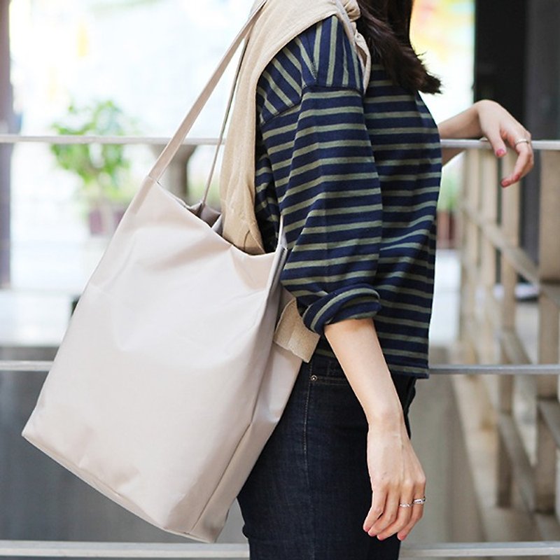 牛一水佘ithinkso Korea NEAT BAG-classy side backpack shoulder bag simple style - กระเป๋าแมสเซนเจอร์ - วัสดุอื่นๆ 