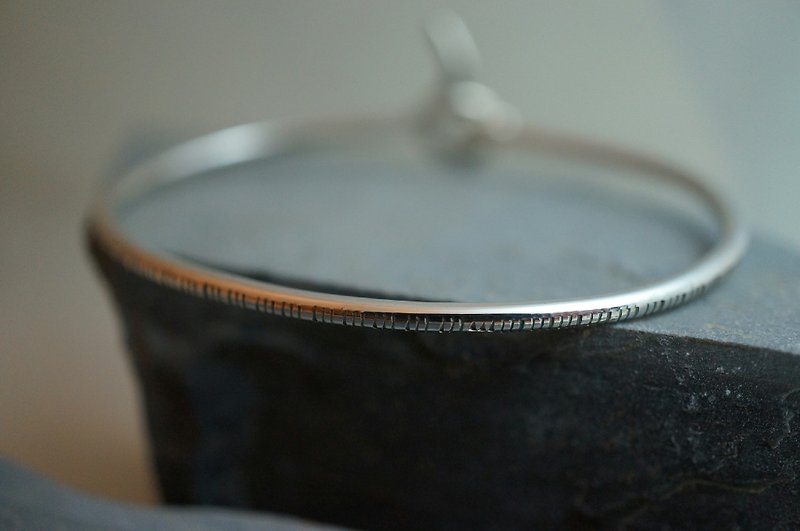 [JanvierMade] ❤ unforgettable silver bracelet sterling silver bracelets l l love handmade original design - สร้อยข้อมือ - โลหะ ขาว