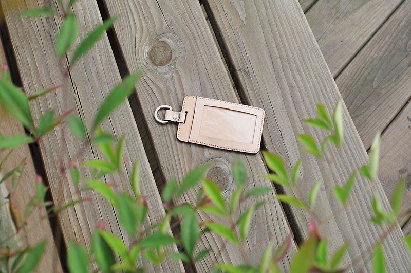 Natural Vegetable Tanned Custom Leather ID Holder / Vertical / Free Color Selection / Handmade - ที่ใส่บัตรคล้องคอ - หนังแท้ สีกากี