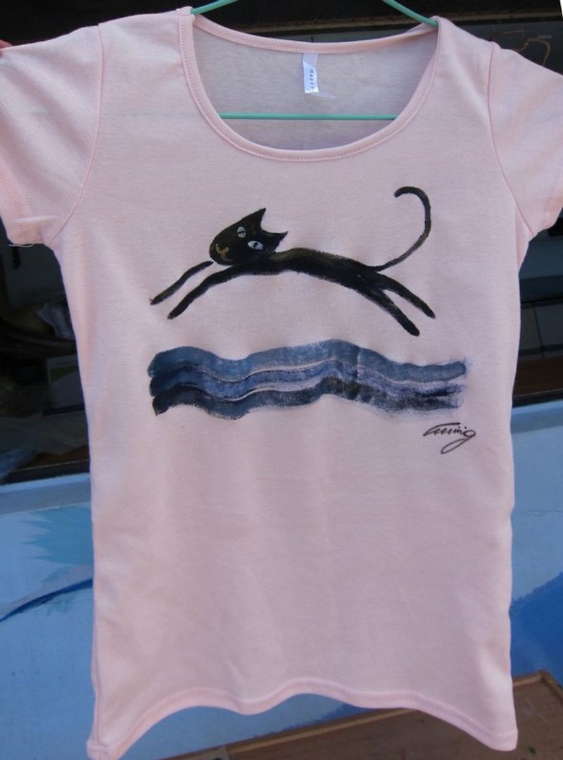 水あそび 子猫 ～風になびく手描きの服 - Tシャツ - コットン・麻 