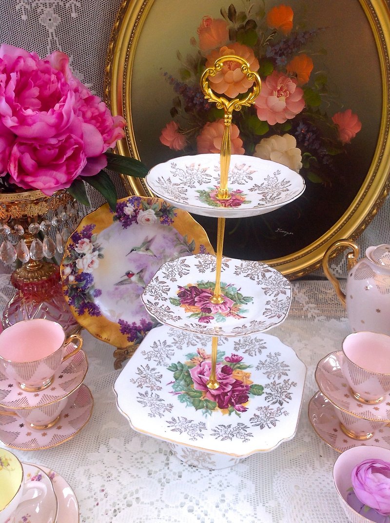 ♥ ♥ Annie crazy Antiquities 22k gold rose three British bone china cake stand, three tea cake pan ~ 22k Phnom Penh - Small Plates & Saucers - Other Materials Multicolor