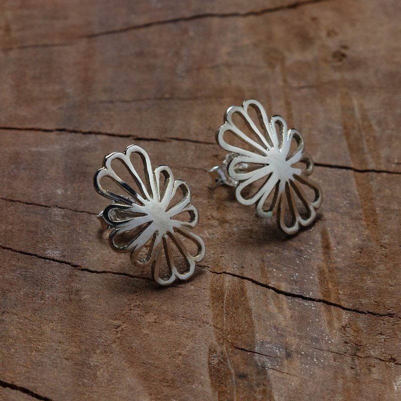 Navajo handmade earrings 925 silver butterfly - ต่างหู - โลหะ สีเทา