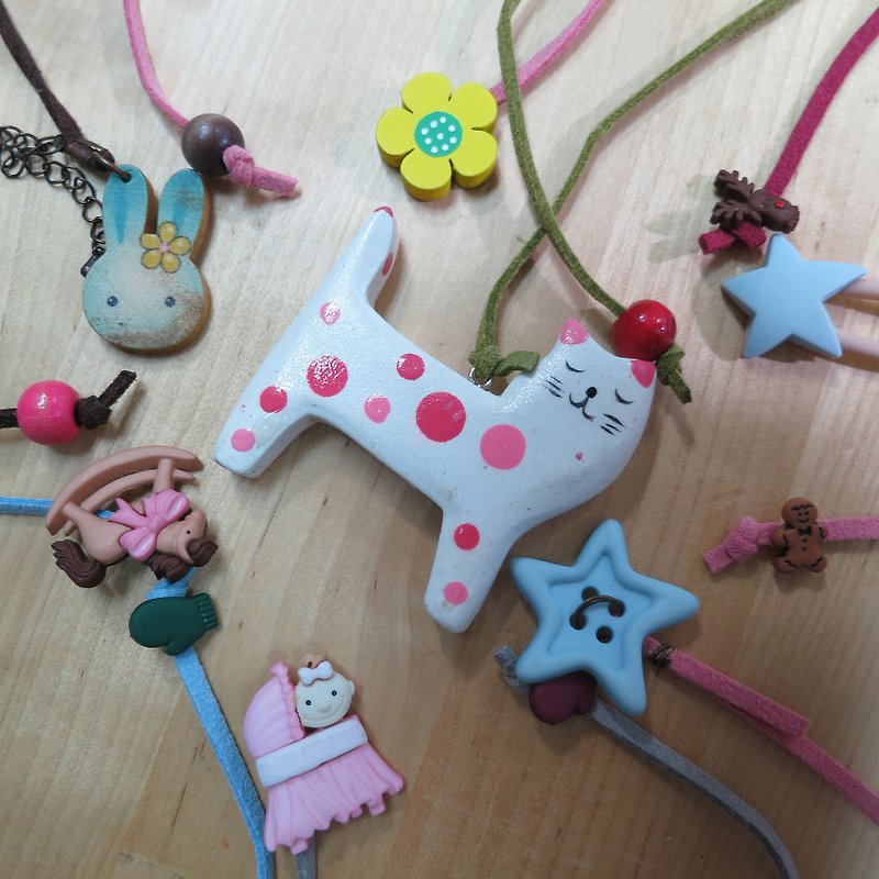Mino Handmade Bookmark Bunny Baby Flower Kitty Star Button Star Pin Hobby Horse - ที่คั่นหนังสือ - ไม้ หลากหลายสี