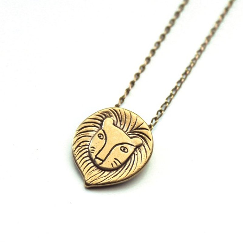 Ohappy gentle lion necklace - สร้อยคอ - โลหะ สีทอง