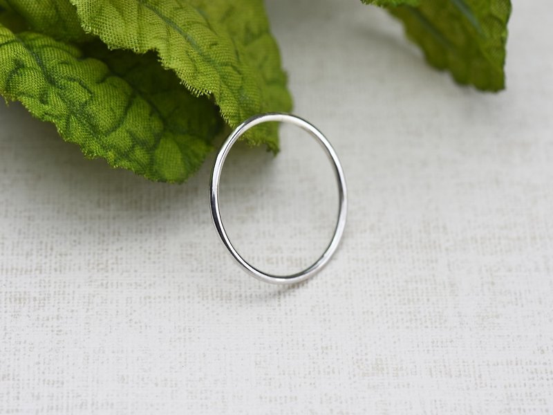 Simple thin circle ring (925 sterling silver ring) - C percent handmade jewelry - แหวนทั่วไป - เงินแท้ สีเงิน