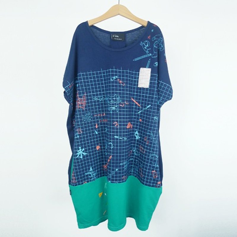 Notebook stitching pocket dress - ชุดเดรส - ผ้าฝ้าย/ผ้าลินิน สีน้ำเงิน
