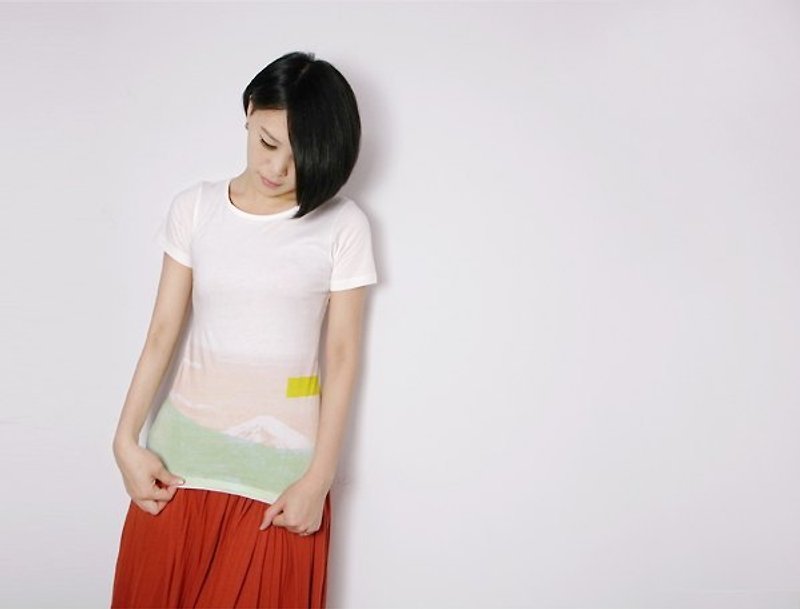 I. A. N Design Fuji. Empty organic cotton short-sleeved T Organic Cotton - เสื้อฮู้ด - ผ้าฝ้าย/ผ้าลินิน ขาว
