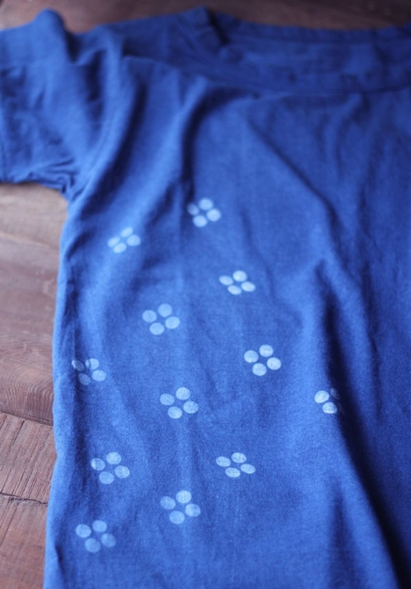 Blue dye T-shirt ░ origin M - Women's T-Shirts - Cotton & Hemp Blue