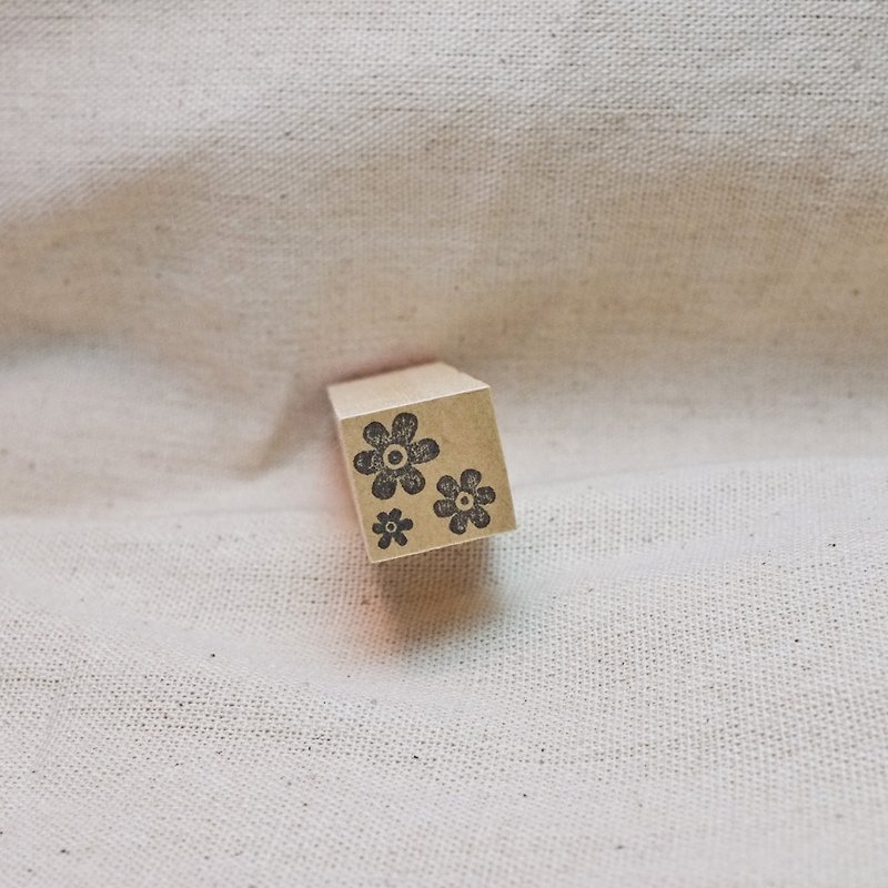 [Stamp] No.006 Three flowers - Other - Wood Pink