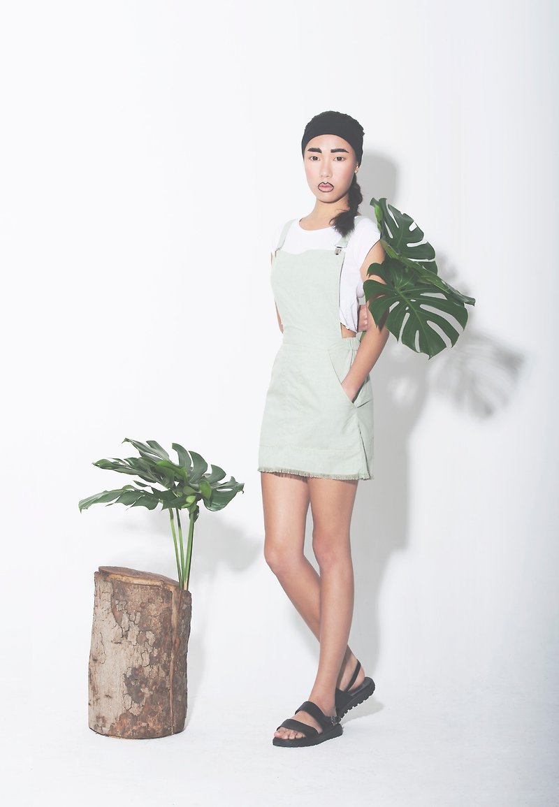 Light green piece miniskirt multipurpose worker (Sling divisible) - Skirts - Other Materials Green