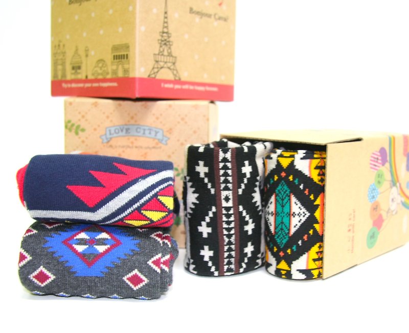 Exchange gift box MIT smile mark combed cotton socks gift box (optional two pairs of stockings) (box styles are shipped randomly) - Socks - Other Materials 