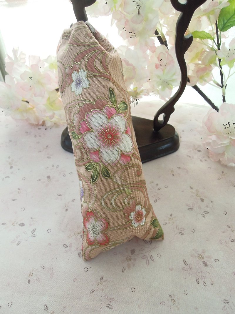 Longyun Pavilion--Orange Pink Cherry Blossom Japanese Style Handmade Bezel Jewelry Bag - เครื่องประดับผม - ผ้าฝ้าย/ผ้าลินิน 
