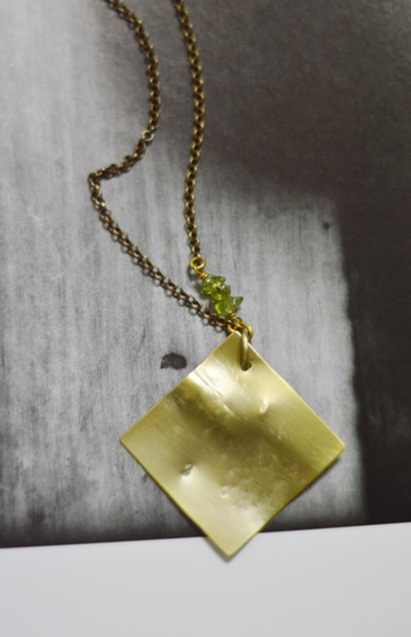 monolog_3。Brass Necklace - Necklaces - Other Metals Gold