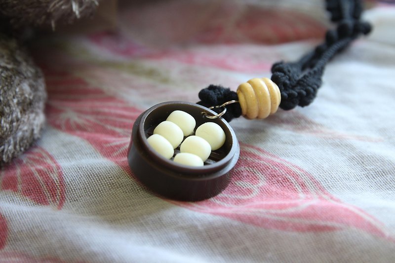 Dinner food friends ~ Mini Necklace: steamed buns Necklace - สร้อยคอ - พลาสติก ขาว
