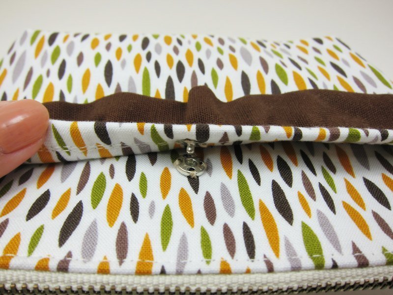 Small cosmetic bag skirt - Toiletry Bags & Pouches - Other Materials Brown