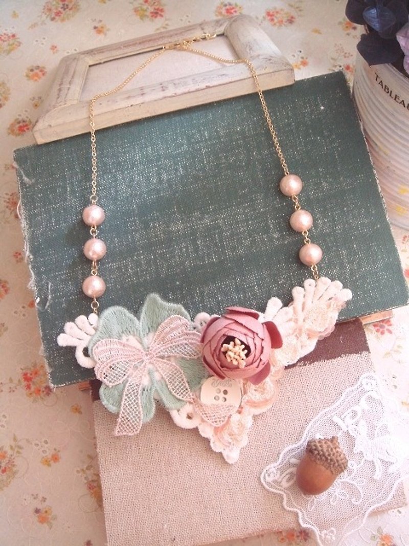 Garohands Autumn Love Song Yan pink bow ball of cotton bud pearl handle long chain A409 gifts Department of Forestry - Necklaces - Other Materials Pink
