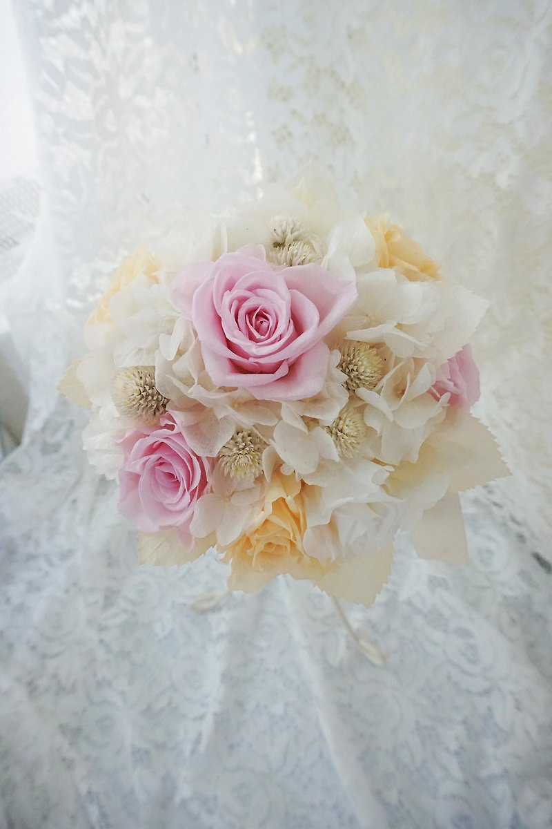 幸福の花嫁-プリザーブドフラワーは、小さな花ブライダルブーケ（小）不死化*為替ギフト*バレンタインデー*結婚式*誕生日の贈り物を - 観葉植物 - 寄せ植え・花 ピンク