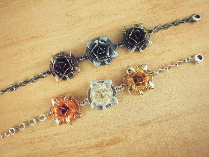 Dyeing rose - Retro colors & amp; bright lines < Pinocchio * Bracelets > - สร้อยข้อมือ - โลหะ สีทอง