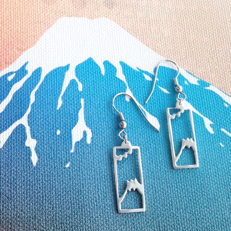 Earrings : Silver 950 Mt.Fuji design - 耳環/耳夾/耳骨夾 - 其他金屬 灰色